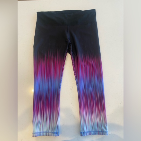 Gap cropped leggings size Medium - Picture 1 of 15